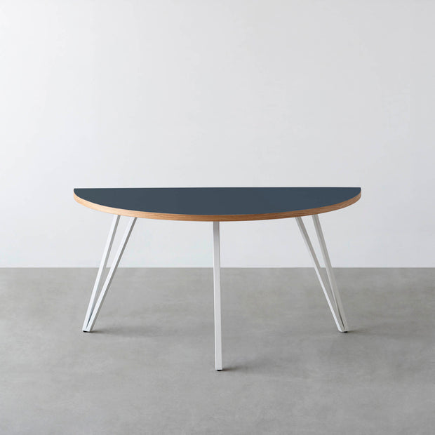 THE TABLE / 半円 × リノリウム 全32色 × White Steel