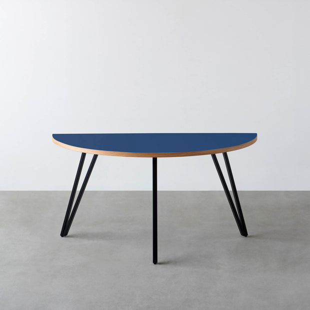 THE TABLE / 半円 × リノリウム 全32色 × Black Steel