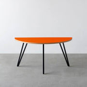 THE TABLE / 半円 × リノリウム 全32色 × Black Steel