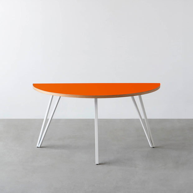 THE TABLE / 半円 × リノリウム 全32色 × White Steel