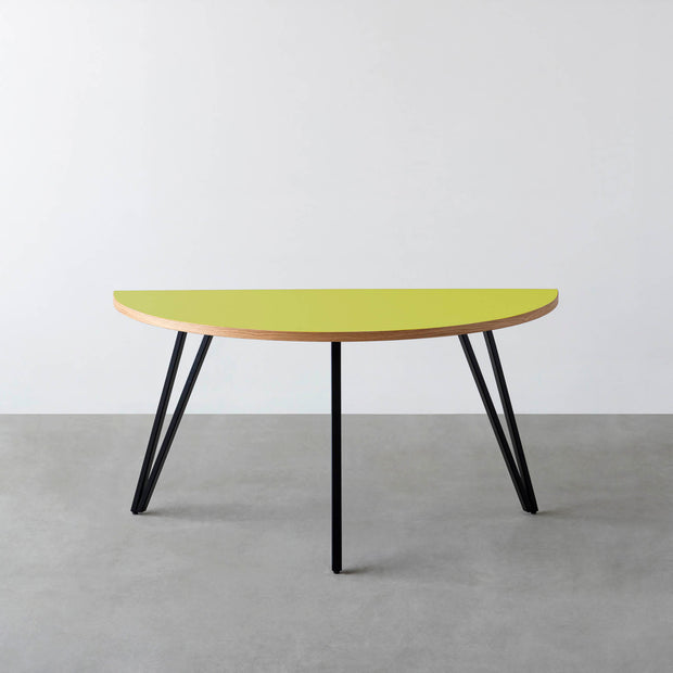 THE TABLE / 半円 × リノリウム 全32色 × Black Steel