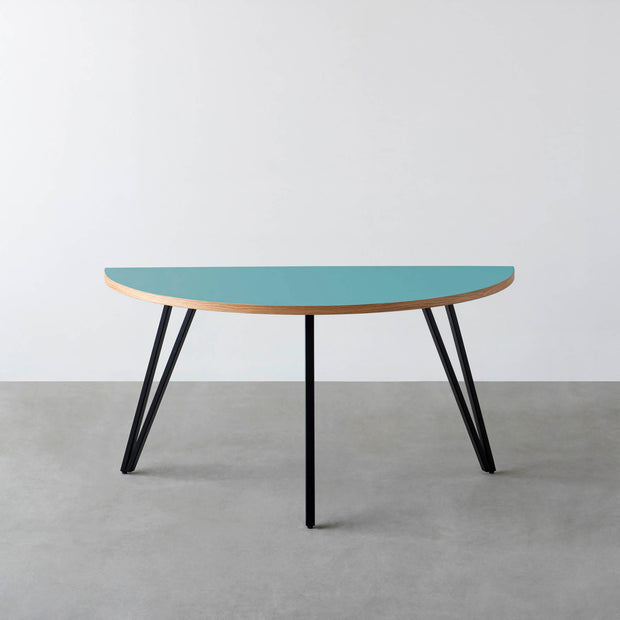 THE TABLE / 半円 × リノリウム 全32色 × Black Steel
