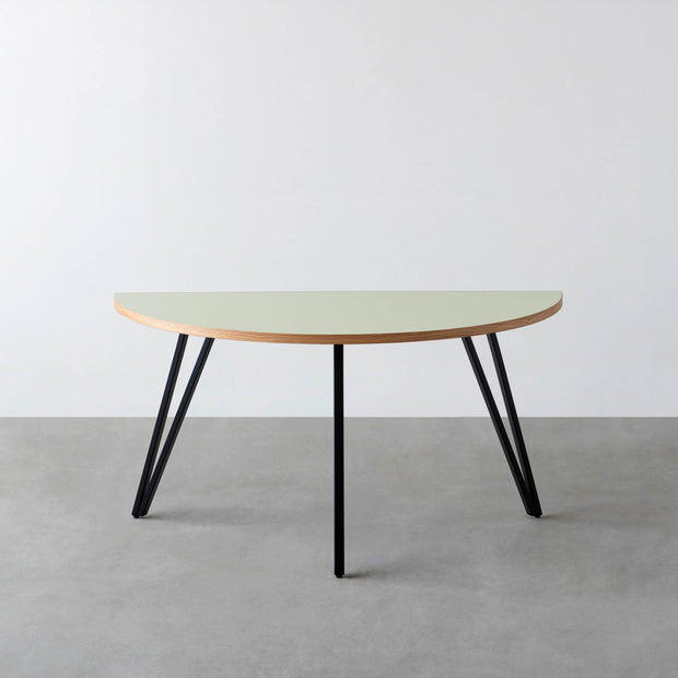 THE TABLE / 半円 × リノリウム 全32色 × Black Steel
