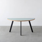 THE TABLE / 半円 × リノリウム 全32色 × Black Steel