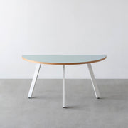THE TABLE / 半円 × リノリウム 全32色 × White Steel