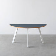 THE TABLE / 半円 × リノリウム 全32色 × White Steel