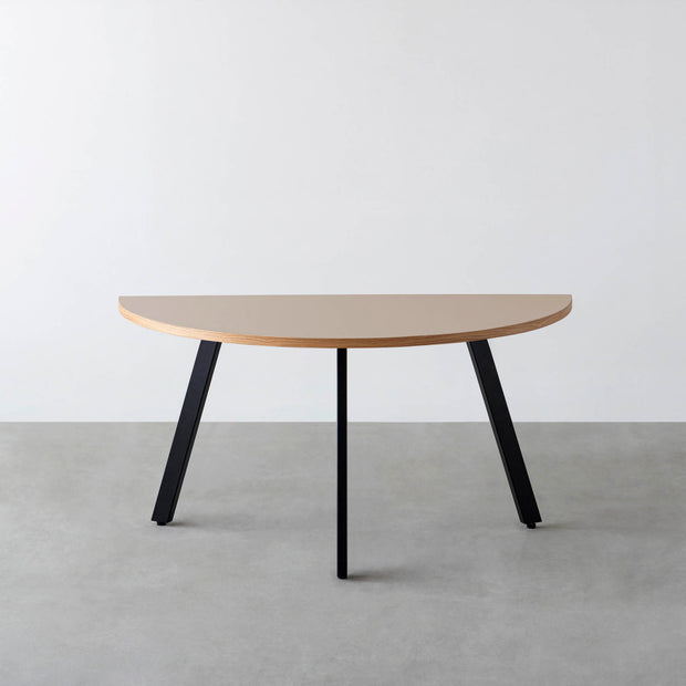 THE TABLE / 半円 × リノリウム 全32色 × Black Steel