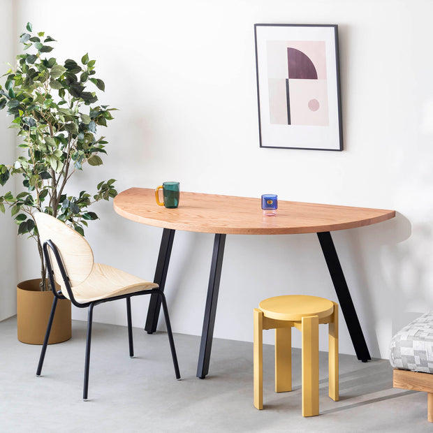 THE TABLE / 半円 × 無垢 レッドオーク × Black Steel