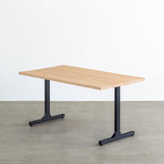 かなでもののホワイトアッシュ材とマットブラックのI型の鉄脚を組み合わせたシンプルモダンなテーブル