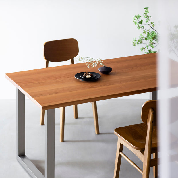 THE TABLE / スタンディングデスク × 無垢 ブラックチェリー × White 