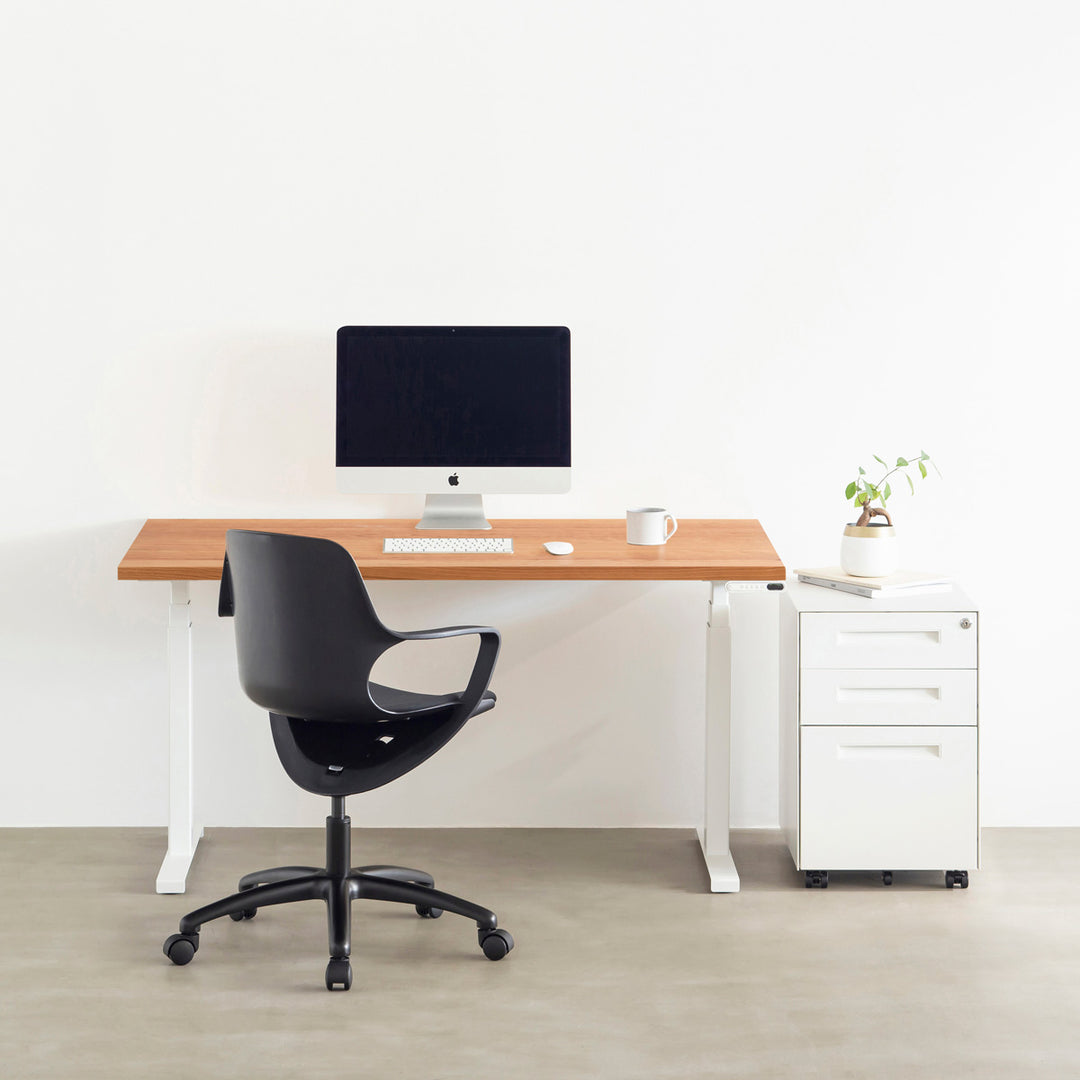 THE TABLE / 無垢 ブラックチェリー × スマート電動昇降脚 – KANADEMONO