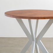 かなでもののラバーウッドBrown天板とX型ホワイト脚を組み合わせたラウンド型のカフェテーブル（天板と脚）