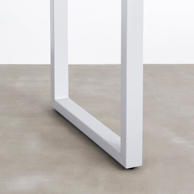 KANADEMONOのホワイトオーク天板にCloudカラーのスクエアスチール脚を組み合わせたテーブル（脚）