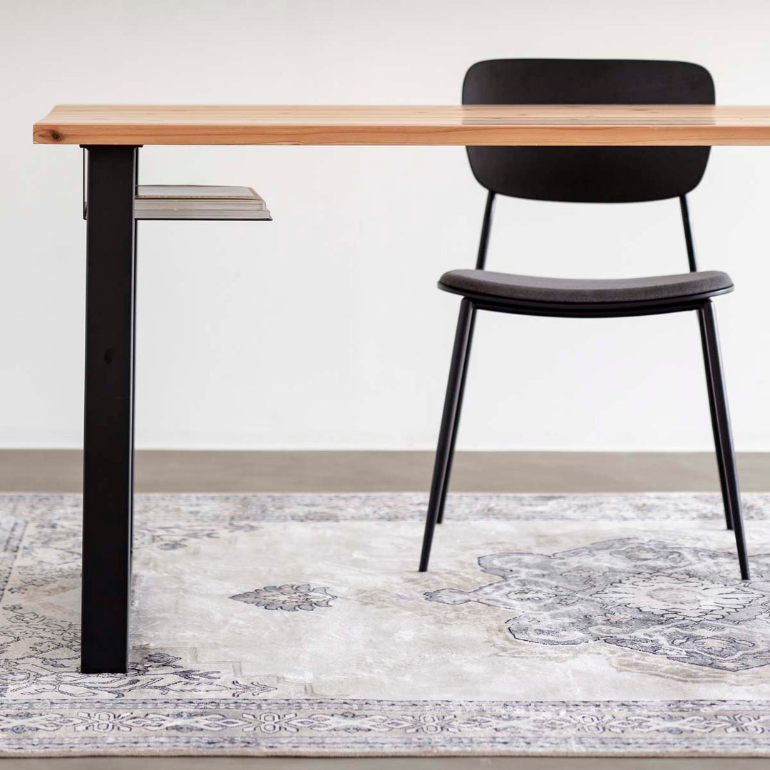 THE TABLE / 無垢 杉 × スマート電動昇降脚 – KANADEMONO
