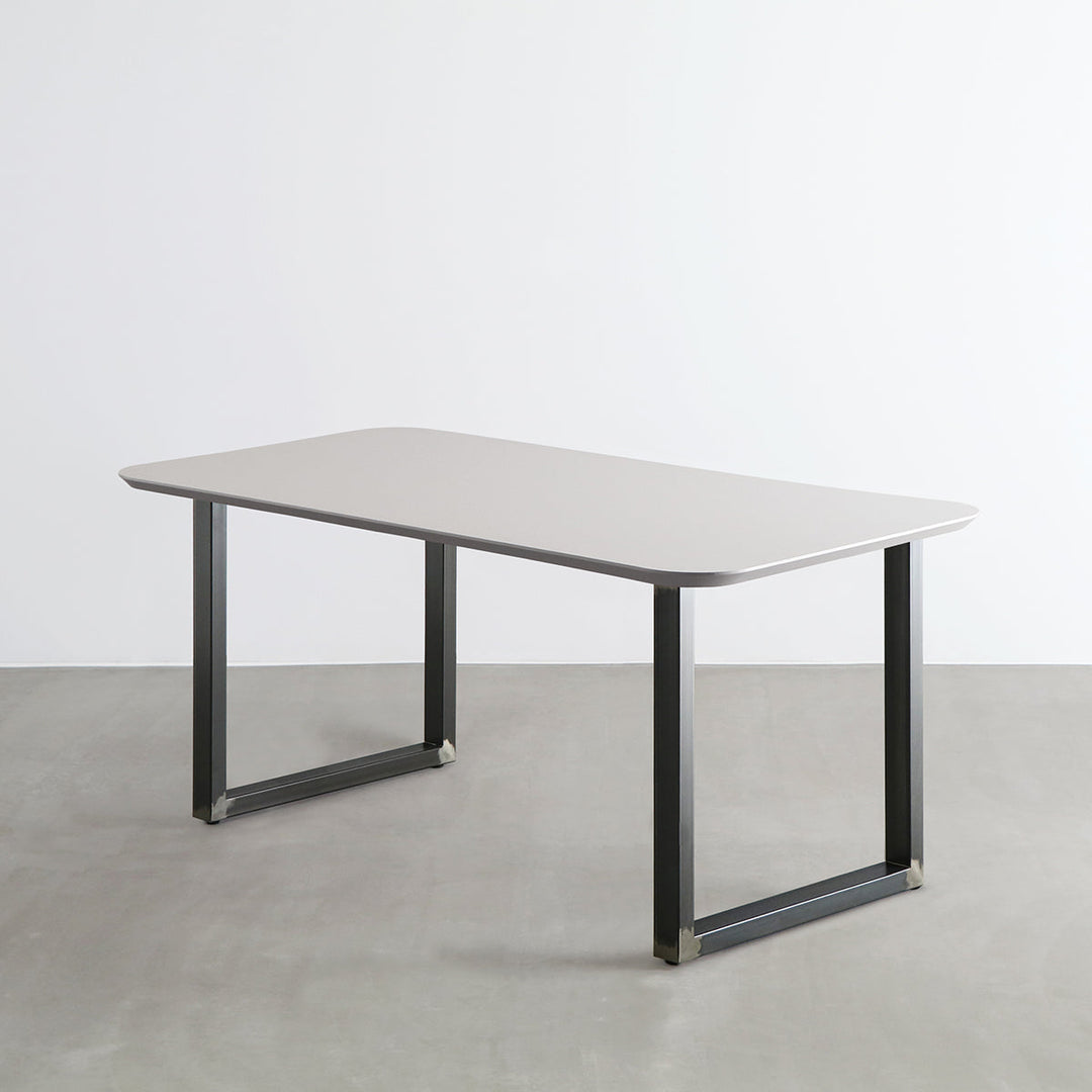KanademonoFenixLightgrayTable_