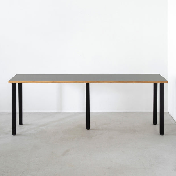 THE TABLE / リノリウム ベージュ・グレー系 × Black Steel × W181