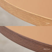 KANADEMONOのリノリウムClay天板の木口画像（上：オーク/下：ウォルナット）
