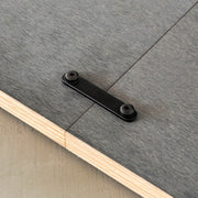 Kanademonoのリノリウム天板にスクエアのブラック脚を組み合わせたシンプルモダンな大型テーブル（ジョイント部分）