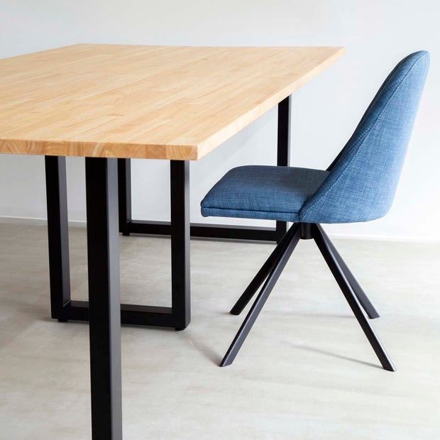 かなでもののナチュラルテイストなラバーウッドとマットブラック鉄脚を組み合わせたシンプルモダンな大型テーブルと椅子5