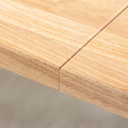 Kanademonoのラバーウッド ナチュラル天板とホワイト脚を組み合わせたシンプルモダンな幅連結タイプの特大テーブル（連結部分）