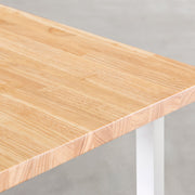 Kanademonoのラバーウッドナチュラル天板とホワイトのアイアン脚で製作した、猫穴付きのローテーブル（角）