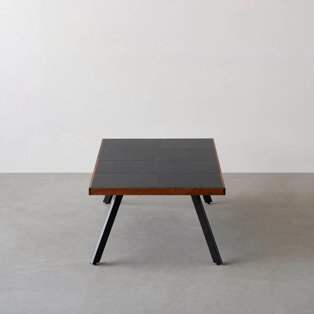 THE LOW TABLE / インド産 黒みかげ石 × ラバーウッド × Black Steel