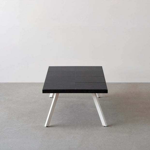 THE LOW TABLE / インド産 黒みかげ石 × ラバーウッド × White Steel