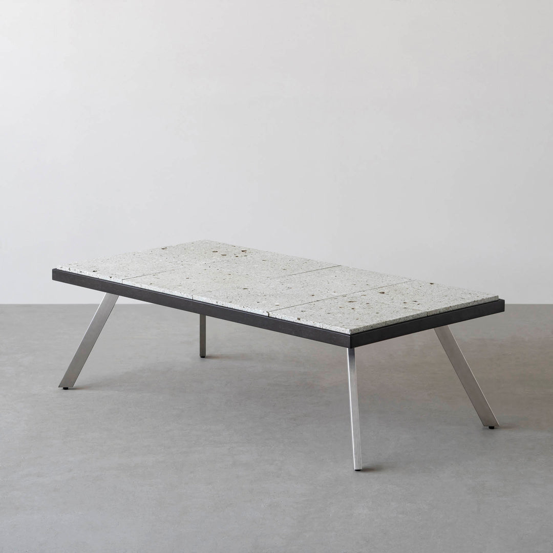 THE LOW TABLE / 大谷石 × ラバーウッド × Stainless – KANADEMONO