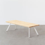 Kanademonoのパイン天板にホワイトの4pinアイアン脚を組み合わせたローテーブル