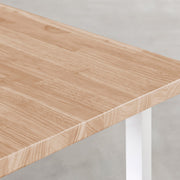 Kanademonoのラバーウッドアッシュ天板とホワイトのアイアン脚で製作した、猫穴付きのローテーブル（角）