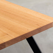 Kanademonoの無垢ブラックチェリー天板にブラックの4pinアイアン脚を組み合わせたローテーブル（天板）