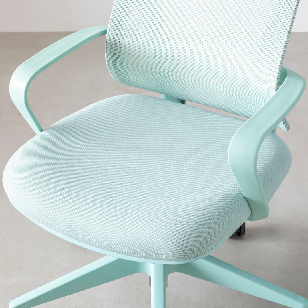 KANADEMONO デスクチェア Flex - Comfort リクライニングできる メッシュ デスクチェア – KANADEMONO