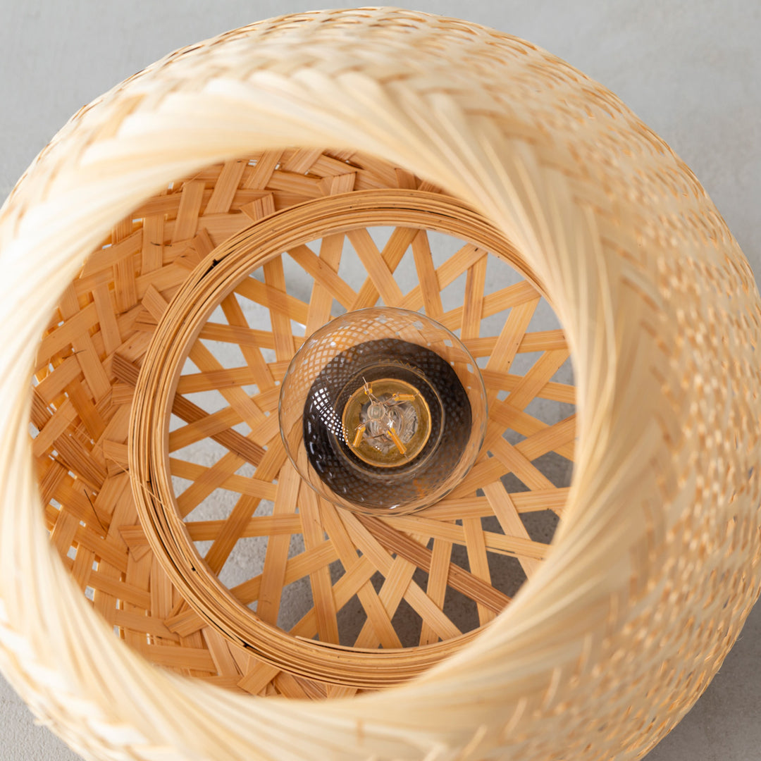 Handemade × Narrow バンブー素材の タテ型 ペンダントライト – KANADEMONO