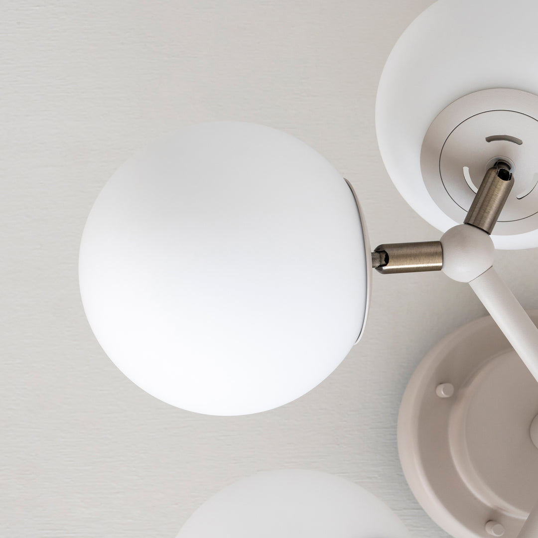 ノスタルジックなガラスボール シーリングライト 6灯タイプ – KANADEMONO