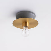 異素材の組み合わせがハイセンスなシーリングランプ