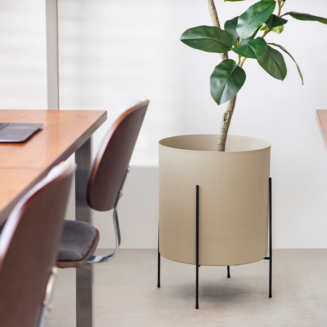 POT-209-L_250416-17_08_1080x.