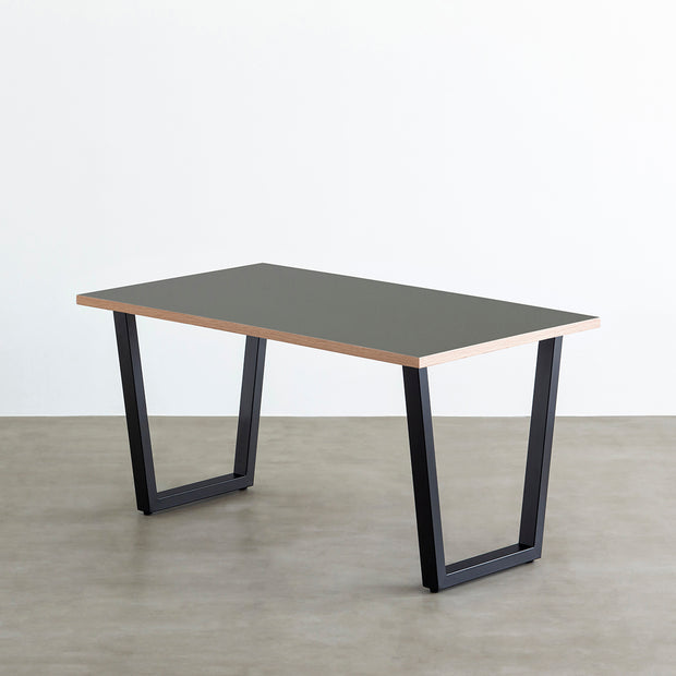 THE TABLE / リノリウム ブルー系 × Black Steel