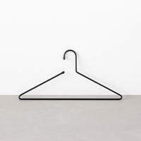 kanademonoブラックのシンプルアイアンハンガーtypeB