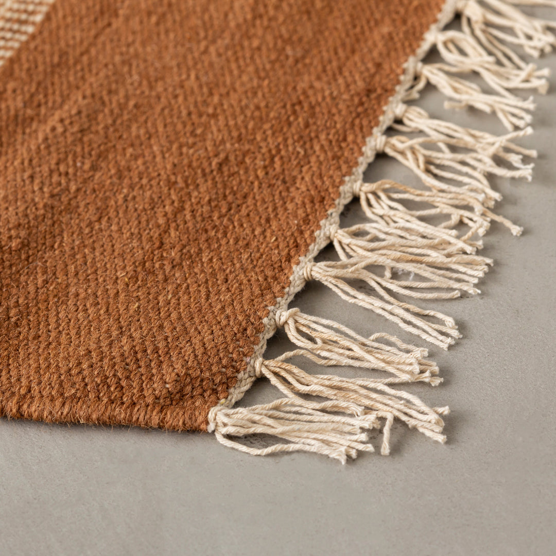ウールの敷物 Warm Border Wool Rug – KANADEMONO