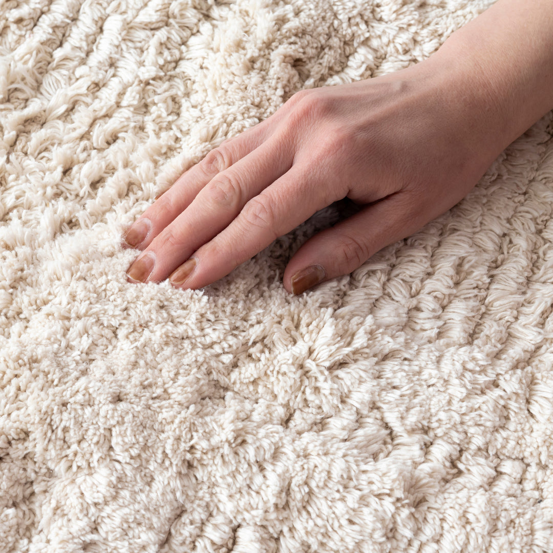 Gridlines Playful Cotton Blend Rug – KANADEMONO