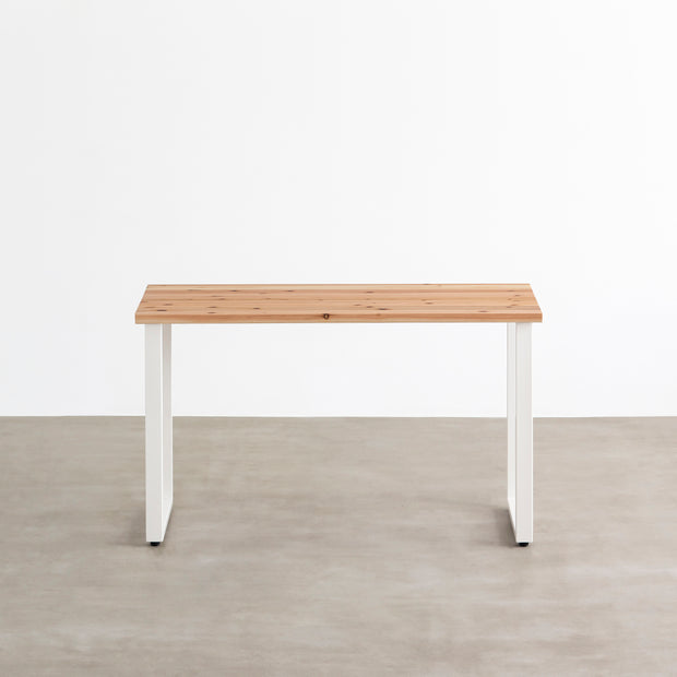 かなでものの杉無垢材とホワイトのレクタングル鉄脚を組み合わせたシンプルモダンなテーブル1