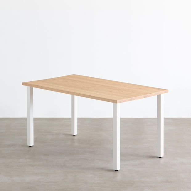 かなでもののホワイトアッシュ材とホワイトのスクエアバー鉄脚を組み合わせたシンプルモダンなテーブル