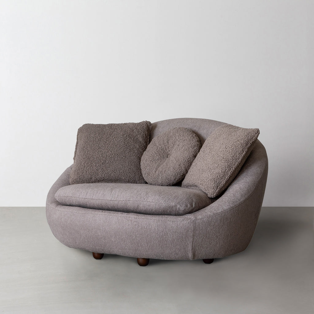 優雅な クッション付き ソファ 1.5 seater – KANADEMONO
