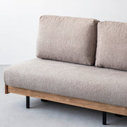 オーク無垢材とベージュのファブリックを使ったスタイルチェンジできるソファベッド