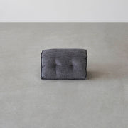 カスタマイズできるクッションソファ用の背もたれパーツ