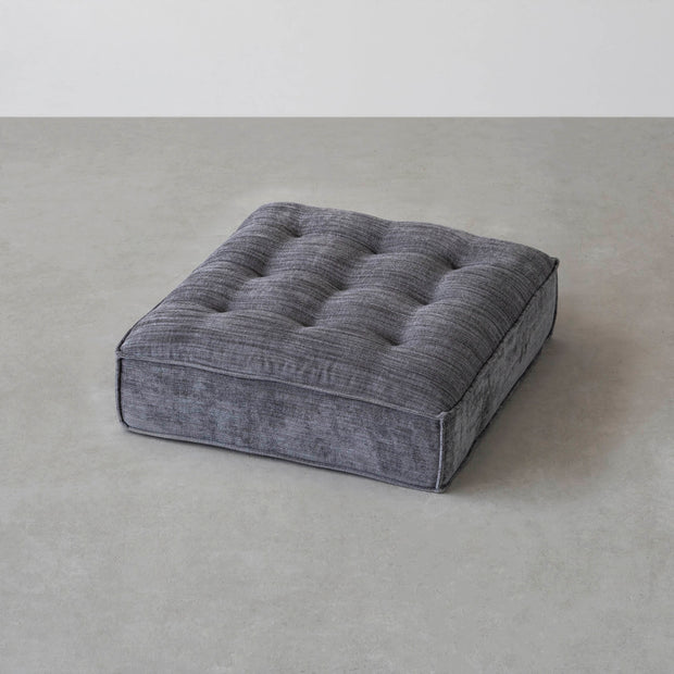 カスタマイズできるクッションソファ用の座面パーツ