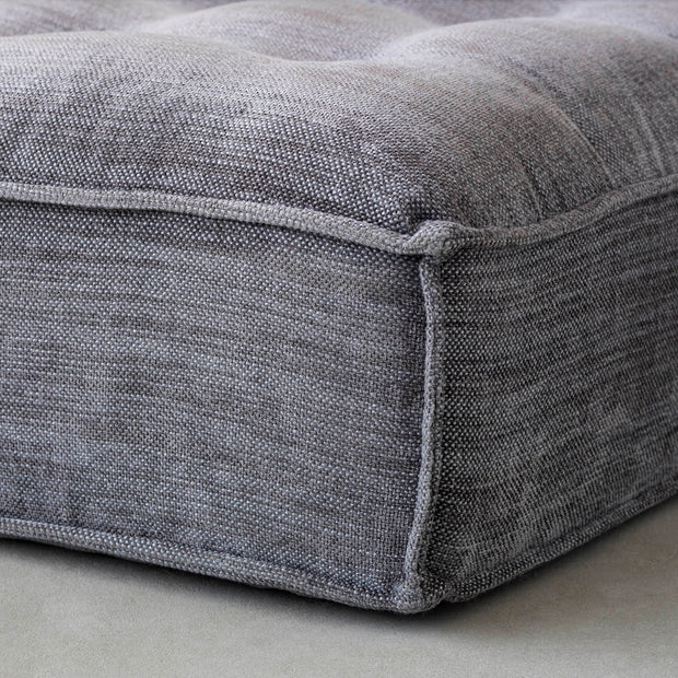 カスタマイズできるクッションソファ用の座面パーツ