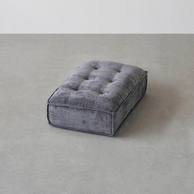 カスタマイズできるクッションソファ用の座面パーツ