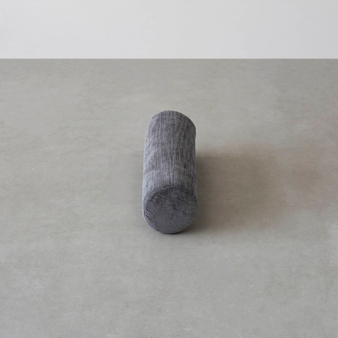 THE CUSHION SOFA / 円柱クッション – KANADEMONO