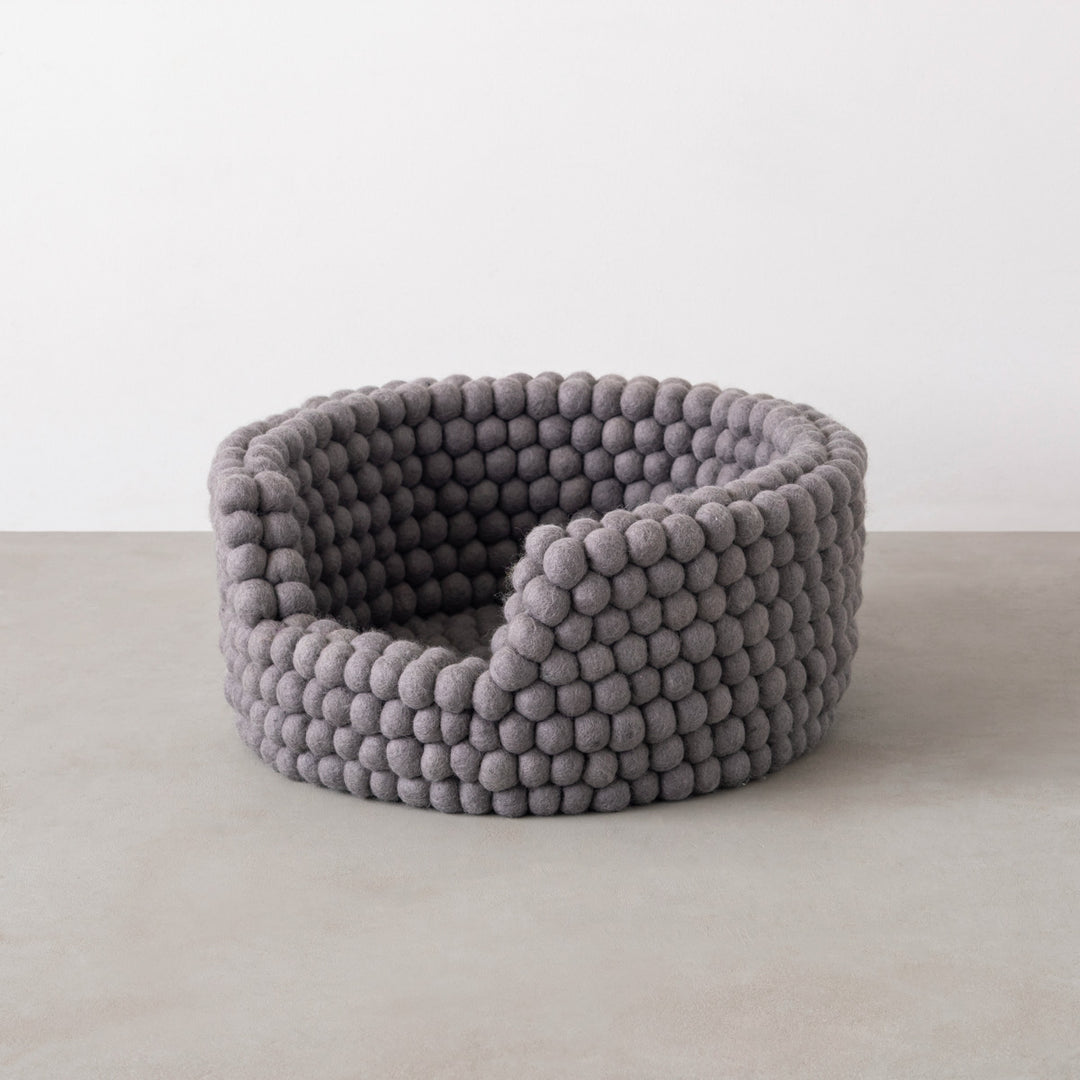Slow - Living ウール製 ハンドメイド ペットベッド – KANADEMONO